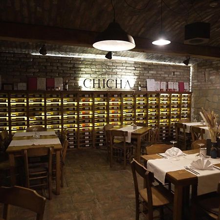 Garni Hotel Chicha - Winery Skrbic ベオグラード エクステリア 写真